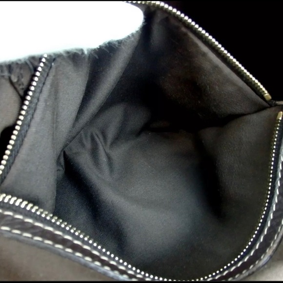 Beautiful Authentic GUCCI GG Crystal One Shoulder Bag - Picture 10 of 11